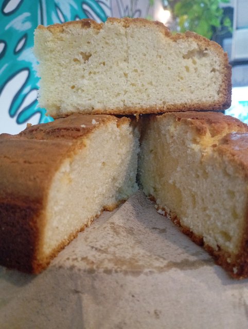 Budín cortado